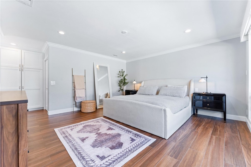 MLS #OC25137424 img 26