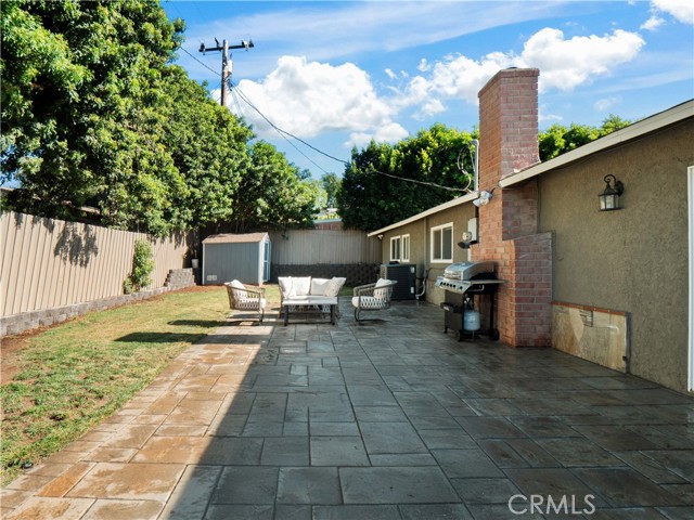 896 Moffatt Circle, Simi Valley CA: https://media.crmls.org/medias/df91b778-f08d-4202-9ce4-4dad06e6df17.jpg