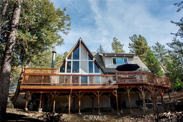 Detail Gallery Image 1 of 51 For 27307 Matterhorn Dr, Lake Arrowhead,  CA 92352 - 4 Beds | 2 Baths