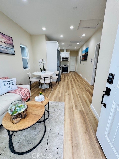 Detail Gallery Image 10 of 68 For 10511 Dewey Dr, Garden Grove,  CA 92840 - 10 Beds | 6 Baths