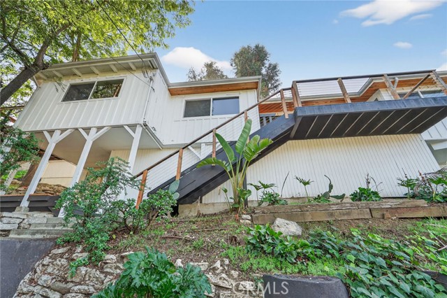 Detail Gallery Image 2 of 40 For 6324 Grape, Los Angeles,  CA 90068 - 4 Beds | 2 Baths