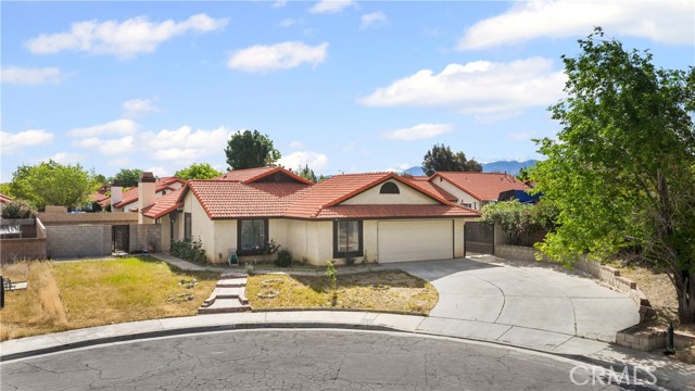 37112 Calle Amigo, Palmdale CA: https://media.crmls.org/medias/df93d7c1-22ce-4145-b81b-c464cc2311c9.jpg