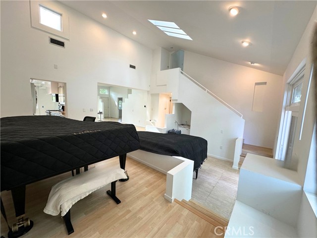 MLS #SR25243594 image #10