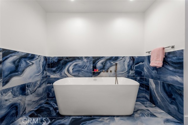 158 Bell Canyon Road, Bell Canyon CA: https://media.crmls.org/medias/df946ab9-fc7b-40c4-8868-af4c1abc85dc.jpg