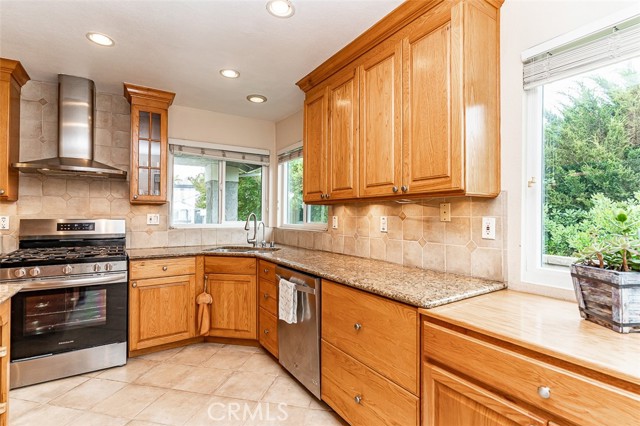 14 Rainbow Ridge Road, Phillips Ranch CA: https://media.crmls.org/medias/df94c0c2-5d4f-4a84-a8cd-1f668f96edf4.jpg