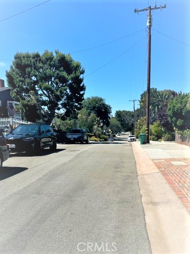 This is a Street View Looking to the North