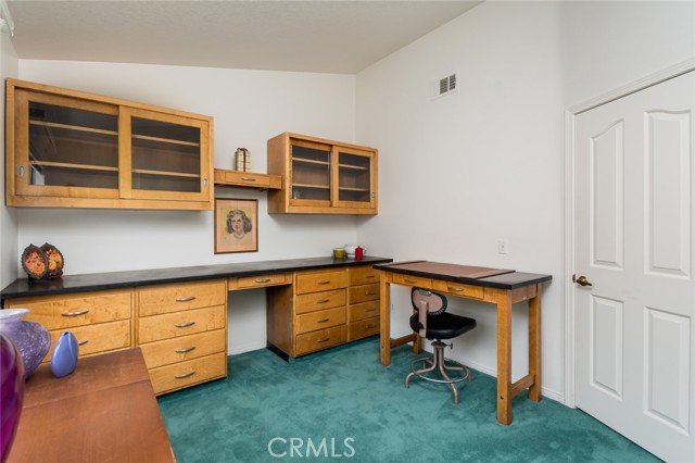 Detail Gallery Image 34 of 49 For 21714 Agajanian Ln, Saugus,  CA 91350 - 4 Beds | 3 Baths