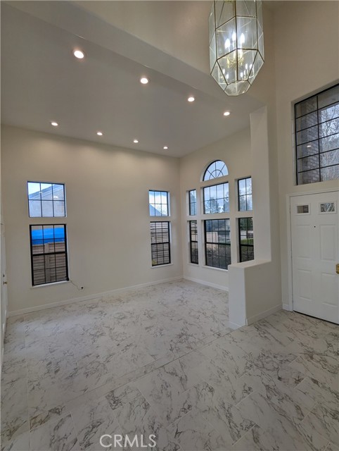 Detail Gallery Image 10 of 66 For 42057 Parkmont Dr, Quartz Hill,  CA 93536 - 5 Beds | 3 Baths
