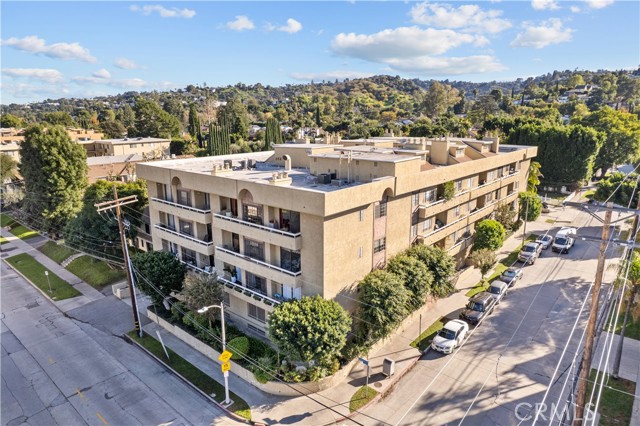 Detail Gallery Image 20 of 20 For 4430 Noble Ave #208,  Sherman Oaks,  CA 91403 - 2 Beds | 2 Baths