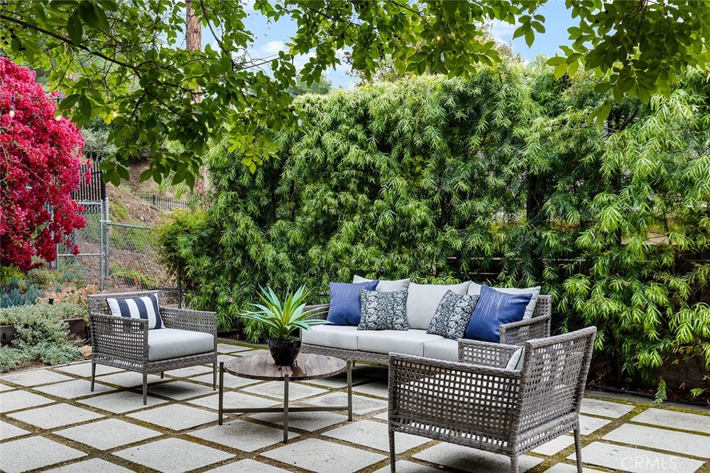 375 Berkshire Avenue La Canada Flintridge img 12