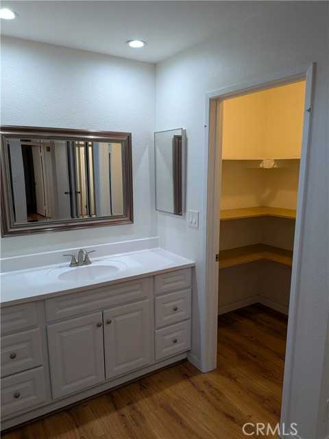 Detail Gallery Image 6 of 9 For 15214 S Raymond Ave #105,  Gardena,  CA 90247 - 2 Beds | 2 Baths
