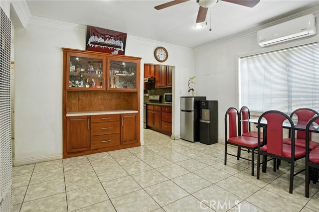 Detail Gallery Image 6 of 39 For 2662 Rich St, Los Angeles,  CA 90039 - 3 Beds | 2 Baths