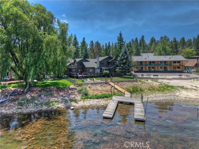 488 Lakeview Court, Big Bear Lake CA: https://media.crmls.org/medias/df9932f7-e1a9-4a05-befc-6bb14405cad6.jpg