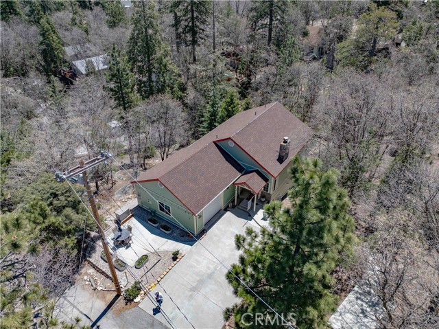 949 Inspiration Drive, Lake Arrowhead CA: https://media.crmls.org/medias/df9952c7-2993-41d1-9e09-4df613c342c9.jpg