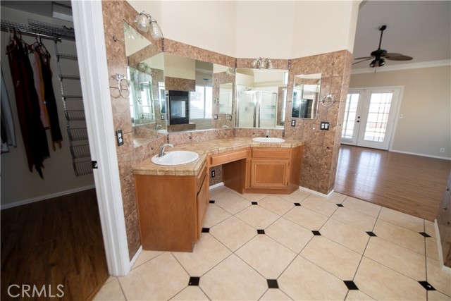13436 Havasu Road, Apple Valley CA: https://media.crmls.org/medias/df9a3cb1-7679-429e-853d-17dd10325a39.jpg
