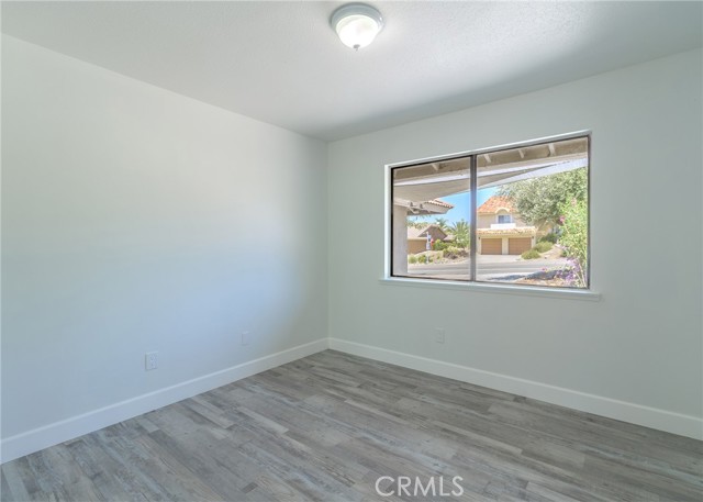 29698 Vacation Drive, Canyon Lake CA: https://media.crmls.org/medias/df9a4910-4a58-42a6-8c87-af86ec0c841c.jpg