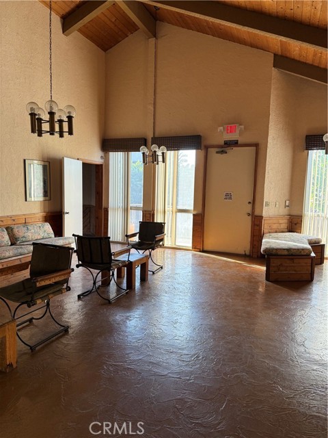 Detail Gallery Image 23 of 25 For 14960 Victory Bld #102,  Van Nuys,  CA 91411 - 2 Beds | 2 Baths