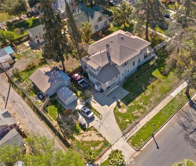 3987 4th Street, Riverside CA: https://media.crmls.org/medias/df9ab1b6-e707-403b-b6d6-d58e9dfd64eb.jpg