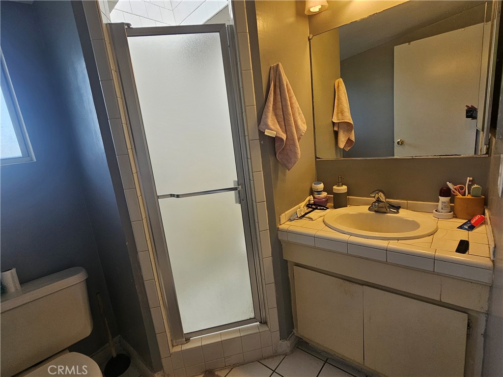 https://media.crmls.org/medias/df9b0eaf-e1e6-455a-aac5-8b923c6772e0.jpg?preset=X-Large
