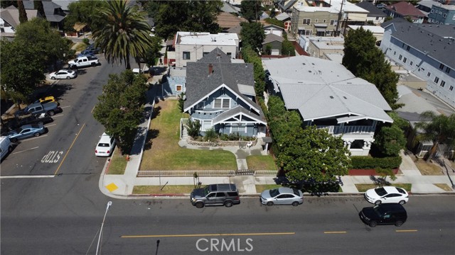 501 W 8th Street, Long Beach CA: https://media.crmls.org/medias/df9b6c10-b3d9-4f0e-9aa0-b35379bc3487.jpg