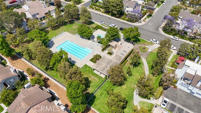 226 Greenmoor, Irvine CA: https://media.crmls.org/medias/df9bb73f-f24d-4710-b391-de60dc15c69e.jpg