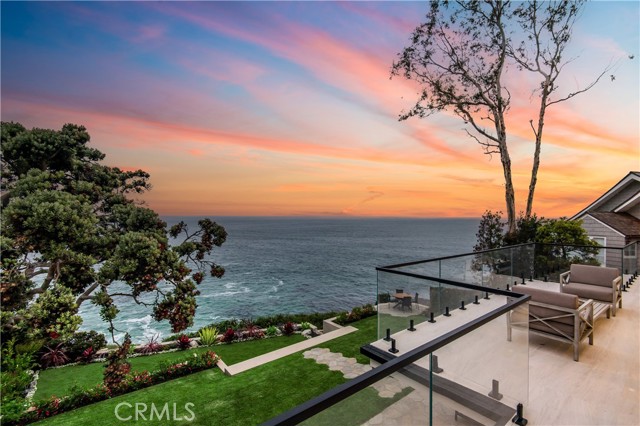 Detail Gallery Image 8 of 43 For 8 Rockledge Rd, Laguna Beach,  CA 92651 - 3 Beds | 4/1 Baths