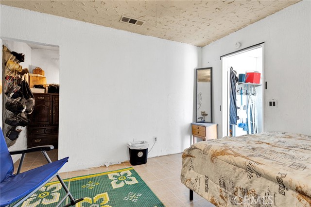 Detail Gallery Image 12 of 22 For 21867 Jelan Ave, Apple Valley,  CA 92307 - 3 Beds | 2 Baths