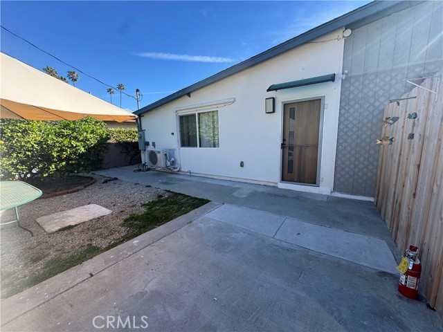 Detail Gallery Image 4 of 17 For 6439 1/2 Graves Ave, Lake Balboa,  CA 91605 - 0 Beds | 1 Baths