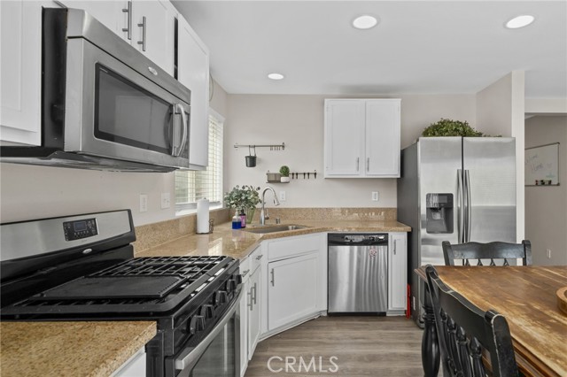 Detail Gallery Image 9 of 47 For 36903 Straightaway Dr, Beaumont,  CA 92223 - 3 Beds | 2 Baths