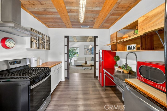 Detail Gallery Image 17 of 64 For 261 N Oak, Pasadena,  CA 91107 - 4 Beds | 3 Baths