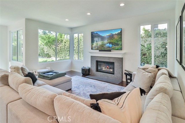 2505 Peachwood Place, Westlake Village CA: https://media.crmls.org/medias/df9ea484-8e4b-419e-89a7-142fe4a4f997.jpg