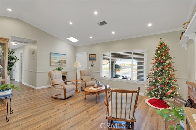 Detail Gallery Image 9 of 54 For 12718 Triple Tree Ter, Victorville,  CA 92392 - 3 Beds | 2 Baths