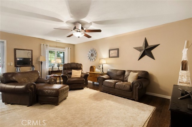 Detail Gallery Image 7 of 37 For 517 3rd St, Willows,  CA 95988 - 3 Beds | 2 Baths