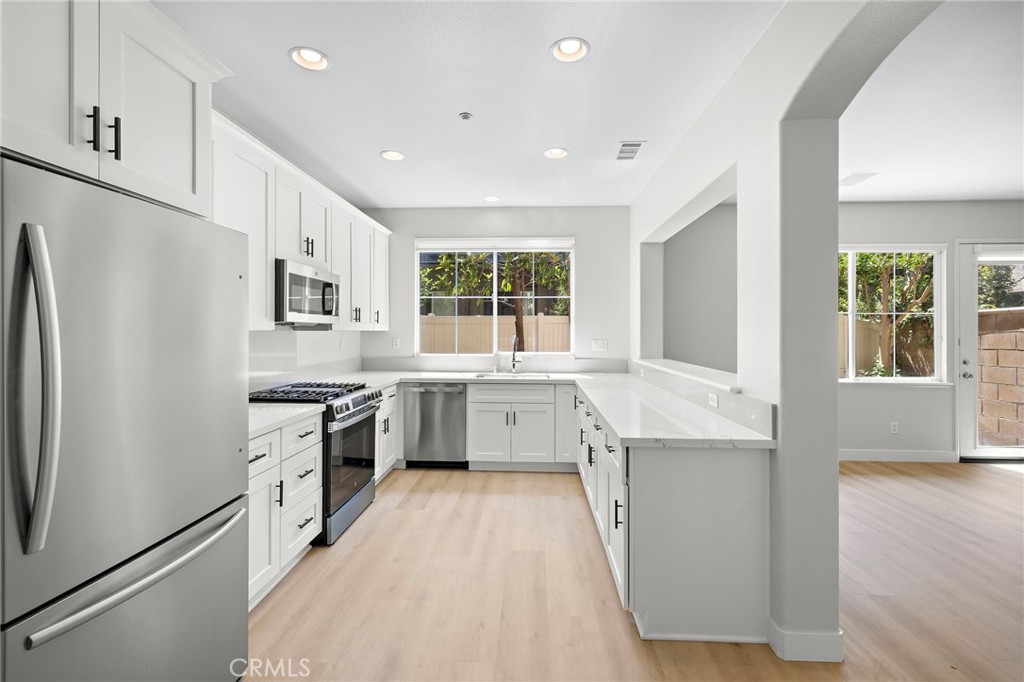 Df9eb99f Dae7 4de5 Be2c F0a3b8beca7d