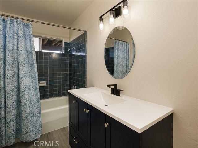 30062 Grandpoint Lane, Rancho Palos Verdes CA: https://media.crmls.org/medias/df9f39ba-3f6f-4e95-a9fa-ed951e912398.jpg