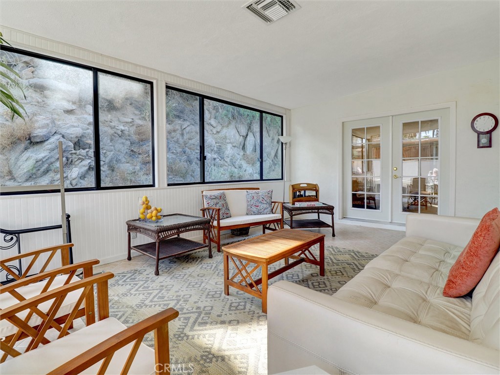 MLS #OC25248943 image #21