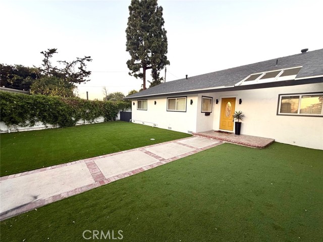 Detail Gallery Image 2 of 21 For 17965 Wellington, Tustin,  CA 92780 - 3 Beds | 2 Baths