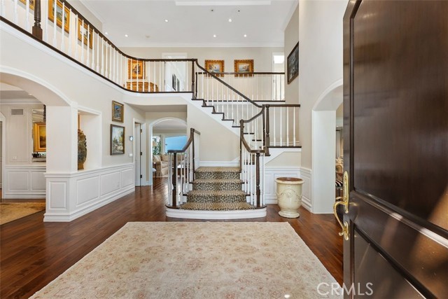 49 Cambria Drive, Corona del Mar CA: https://media.crmls.org/medias/df9f8ff6-bbcb-434c-9fcd-203a4ece761f.jpg