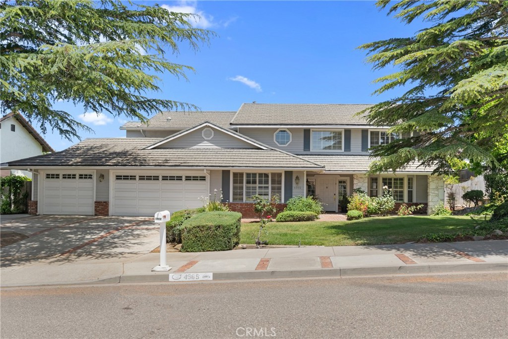 4565 Lamplighter Lane