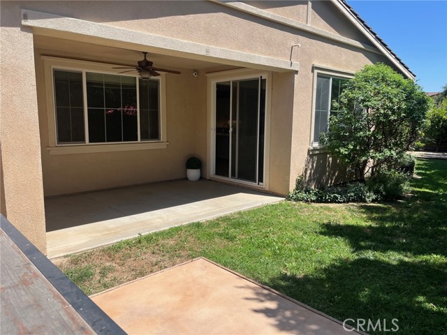 3996 S Somerston Way, Ontario CA: https://media.crmls.org/medias/df9fdbd3-b686-44ce-9952-c04ad1d6e398.jpg