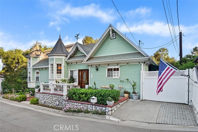 315 Old Ranch Road, Sierra Madre CA: https://media.crmls.org/medias/dfa087f9-f0b4-44ae-ac18-102c14e98d77.jpg