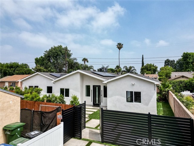 15009 Wyandotte Street, Van Nuys CA: https://media.crmls.org/medias/dfa0cc70-cfa8-4147-9484-440b40953fc1.jpg