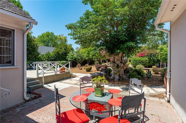 6217 Orion Avenue, Van Nuys CA: https://media.crmls.org/medias/dfa0f39b-0cb0-405d-9a06-03f48a6cf5de.jpg