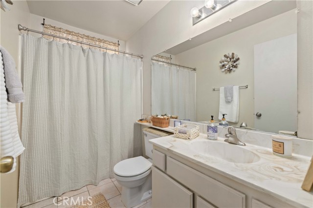 Detail Gallery Image 12 of 27 For 39330 Gainsborough Dr, Palmdale,  CA 93551 - 3 Beds | 2 Baths