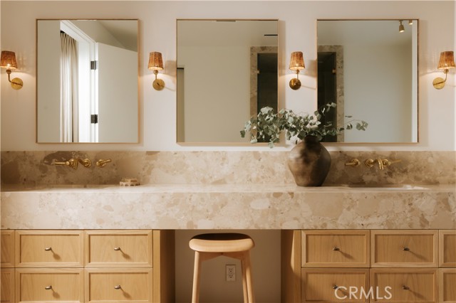 Detail Gallery Image 36 of 50 For 4748 Noble Ave, Sherman Oaks,  CA 91403 - 5 Beds | 5/1 Baths