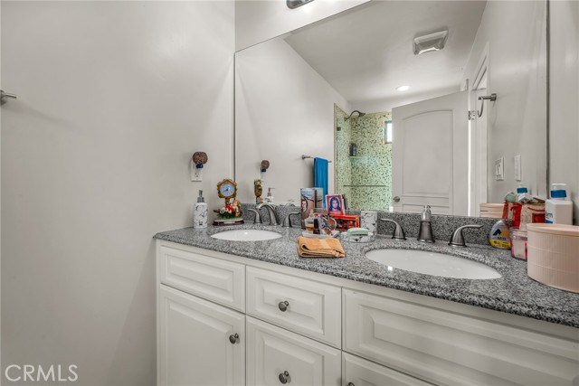 Detail Gallery Image 25 of 31 For 236 8th St, Seal Beach,  CA 90740 - 5 Beds | 5 Baths