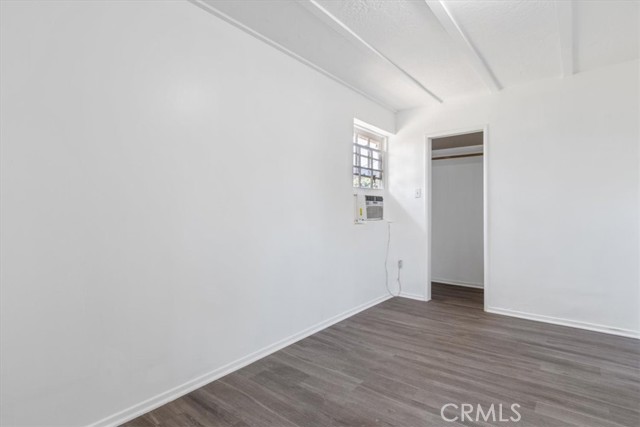 18713 Vanowen Street, Reseda CA: https://media.crmls.org/medias/dfa25c20-cc4c-417b-ac5e-3715c8576528.jpg