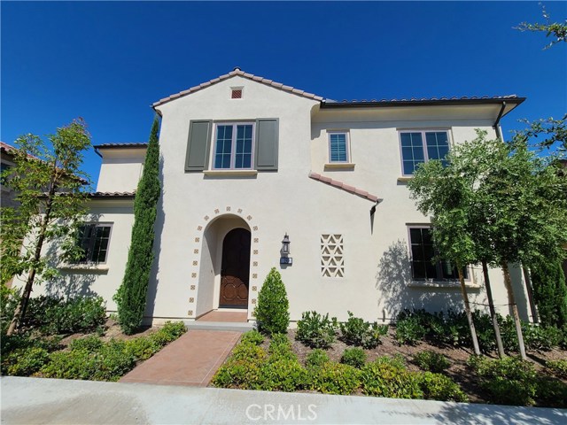 190 Villa Ridge Irvine, California Beautiful 4 bedrooms 3 full bathrooms house in orchard hill reserve community. It is open and spacious with windows bringing lots of lights. The gourmet kitchen with granite counter tops, island, stainless steel appliances, refrigerator. Individual laundry room with washer and dryer. Great master bedroom come with a walking closet and two sinks bath.