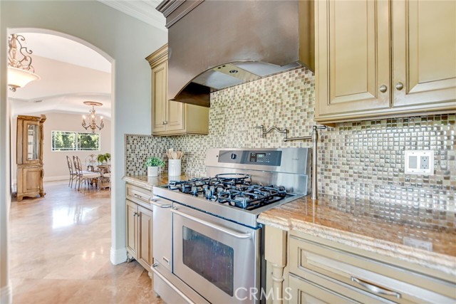 Detail Gallery Image 24 of 62 For 770 S Tonopah Ct, San Dimas,  CA 91773 - 5 Beds | 5 Baths