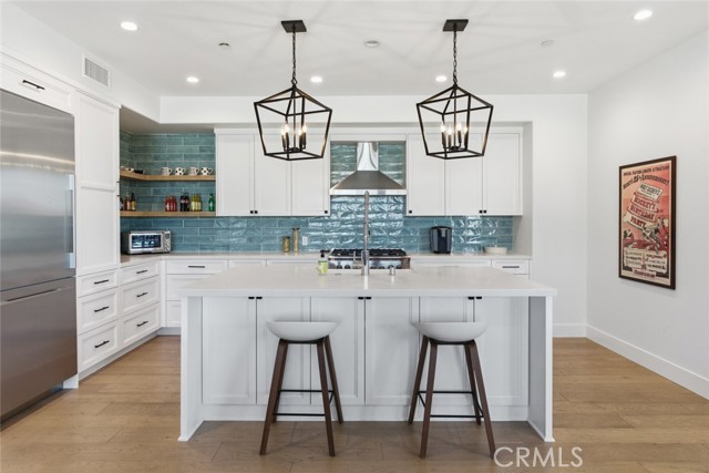 Detail Gallery Image 5 of 36 For 136 Avenida Victoria #C,  San Clemente,  CA 92672 - 2 Beds | 2/1 Baths